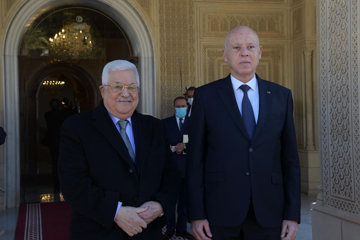 الرئيس عباس ونظيره التونسي