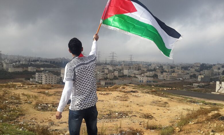 فلسطيني