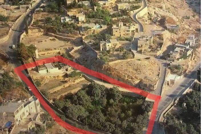مستوطنون يستولون على أرض سلوان
