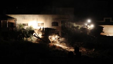 الاحتلال يفجر منزل الشهيدين عابد