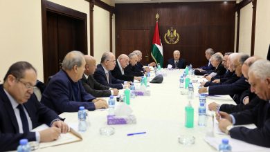 الرئيس محمود عباس خلال ترؤسه اجتماع اللجنة التنفيذية لمنظمة التحرير