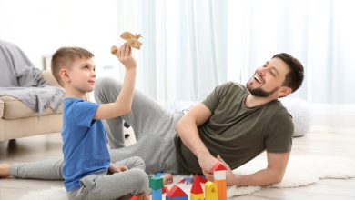 الأب والأبناء
