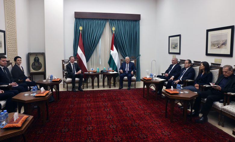 الرئيس