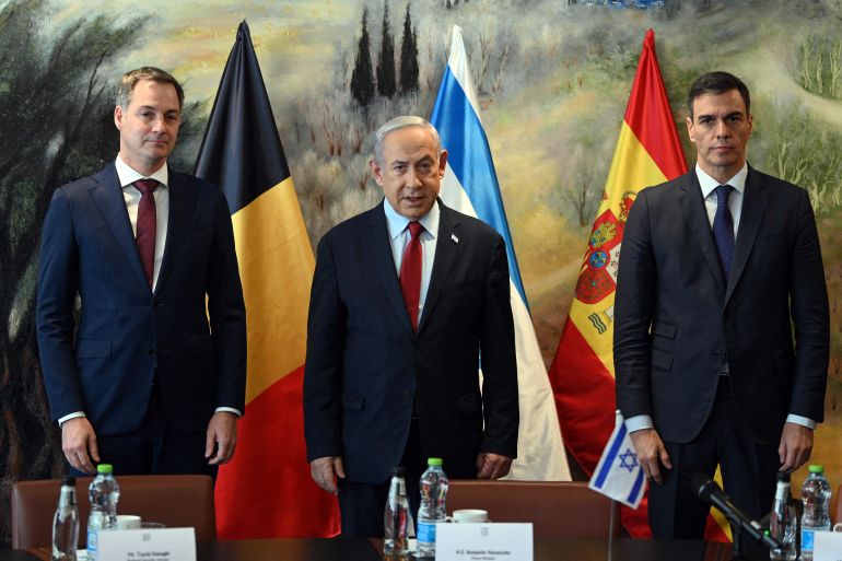 نتنياهو خلال لقائه رئيسي الوزراء الإسباني (يمين) والبلجيكي في القدس المحتلة- الفرنسية