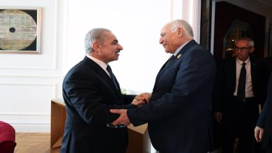 محمد اشتية واحمد عطاف