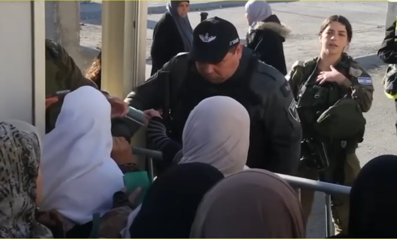 منع الصلاة في المسجد الاقصى