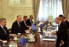 وزير الخارجية الأردني الصفدي يجري مباحثات مع نظيره اليوناني