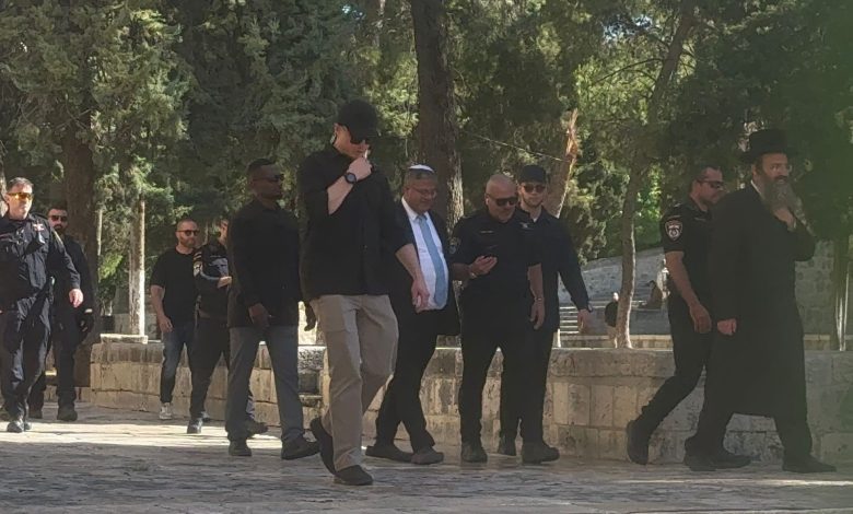 بن غفير يقتحم الأقصى