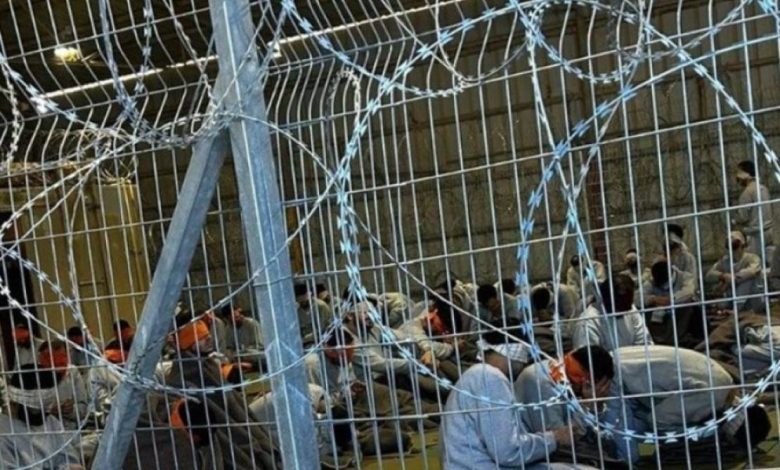 أسيرين من غزة في سجون الاحتلال