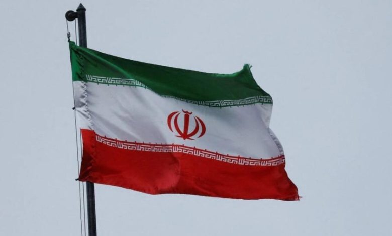 إيران