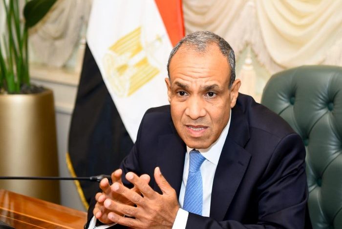 بدر عبد العاطي عن الإخوان