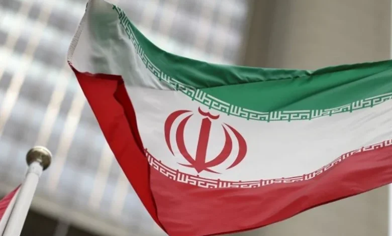 إيران
